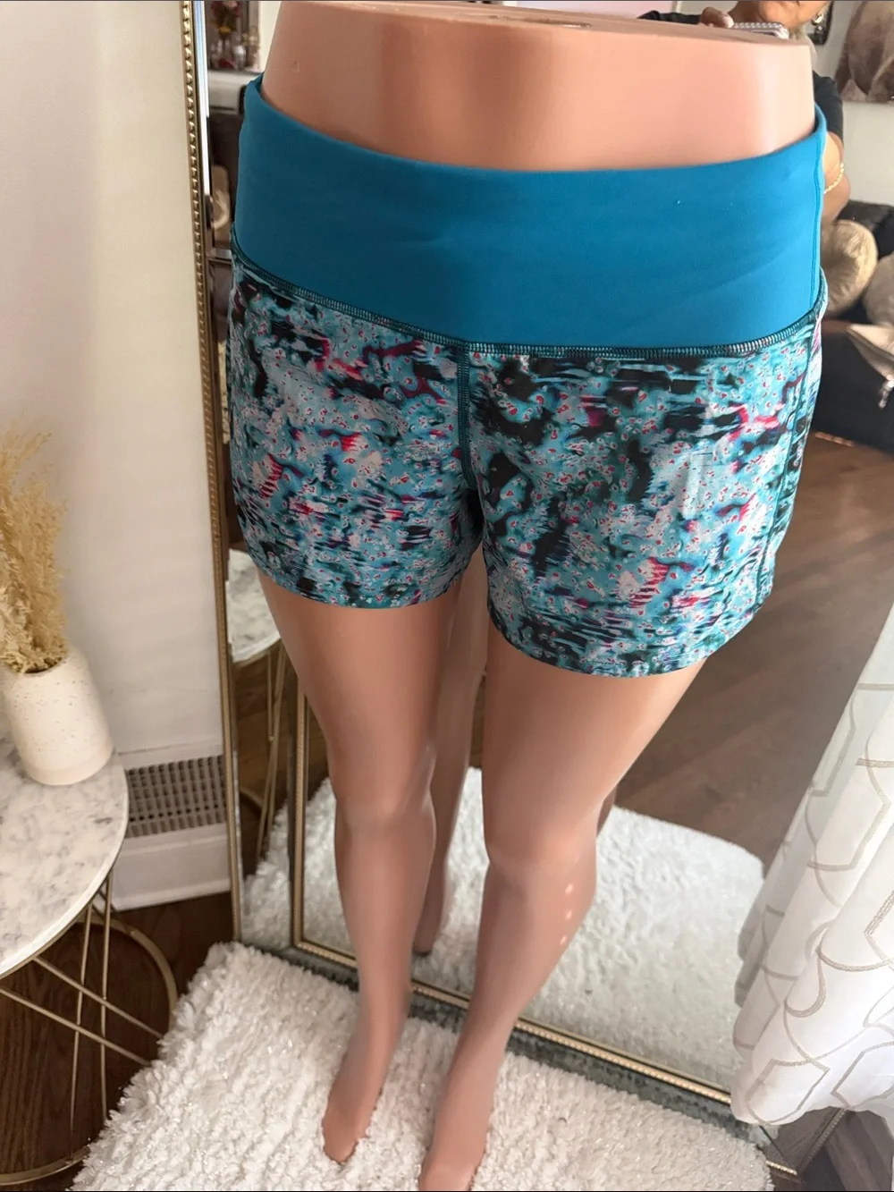 Women’s Teal Patterned Active Shorts